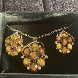 Elegant Gold and Brown Gemstone Necklace and Earring Set